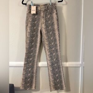 MOTHER Women's Flare Snake Print Jeans - Gray and Cream